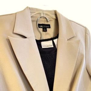 Women's Pants suit - new with tags